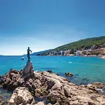 2 Bedroom Amazing In Mladenici *