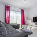 2 Bedroom Amazing In Mladenici